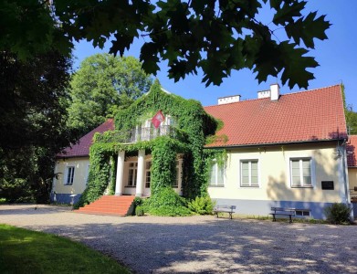 Muzeum Pozytywizmu w Gołotczyźnie - Dwór Aleksandry Bąkowskiej [fot. www.muzeumciechanow.pl]